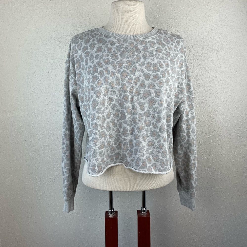 Colsie Cut Off Cropped Leopard Print Sweatshirt Size XS EUC